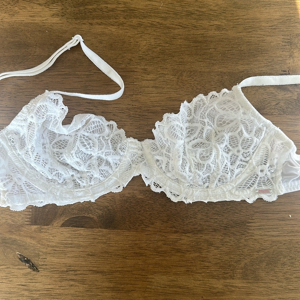 NEW W TAGS Victoria Secret Bra 34B